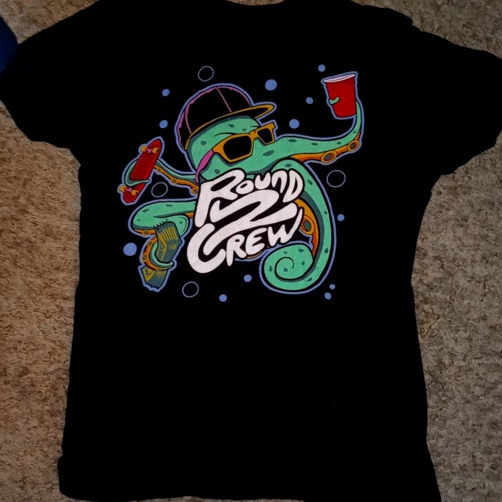 Tee shirt